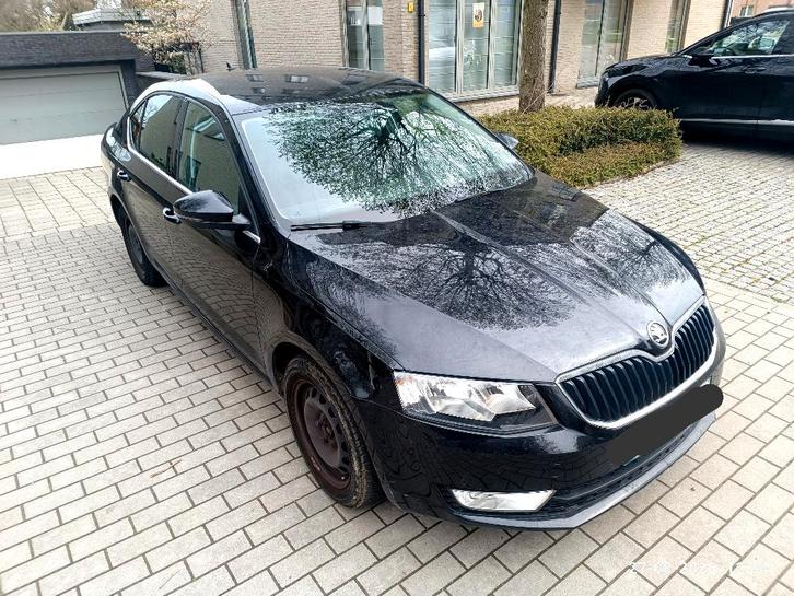 Skoda octavia 2018 1.2i style 98000km, Auto's, Skoda, Particulier, Octavia, ABS, Airconditioning, Android Auto, Bluetooth, Climate control