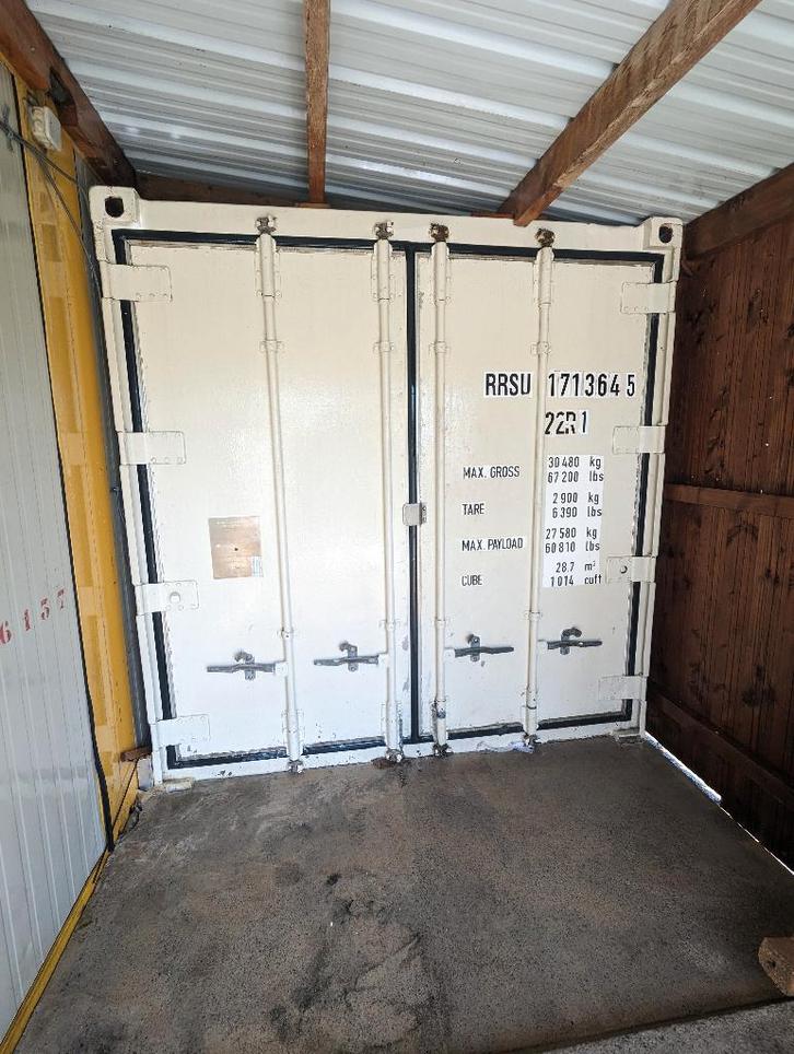 Geïsoleerde container van 20 voet met een Thermoking-groep, Zakelijke goederen, Stock en Retail | Franchising, Wederverkoop en Distributie