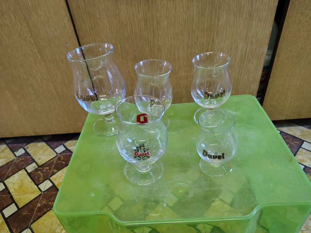 Duvel setje ( beschikbaar tot 25 /4 /26), Verzamelen, Glas en Drinkglazen, Ophalen, Zo goed als nieuw, Bierglas