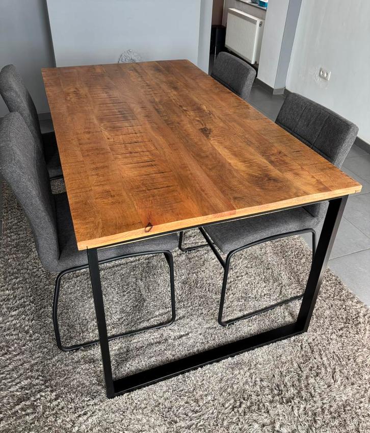 Table a manger en manguier massif, Maison & Meubles, Tables | Tables à manger, Comme neuf, Enlèvement