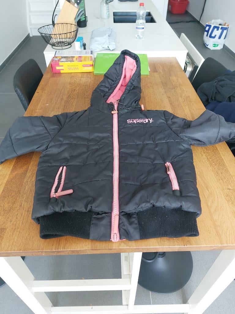 Veste d'hiver Superdry, Enlèvement