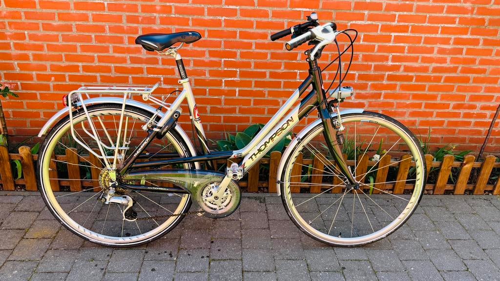 Thompson stadsfiets dames/unisex – zeer goede staat, Fietsen en Brommers, Fietsen | Dames | Sportfietsen en Toerfietsen, Gebruikt