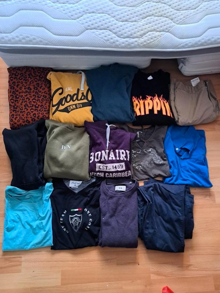 Dames kledingpakket: broeken (S-XL) & tops (one size), Kleding | Dames, Dames-kledingpakketten, Zo goed als nieuw, Ophalen