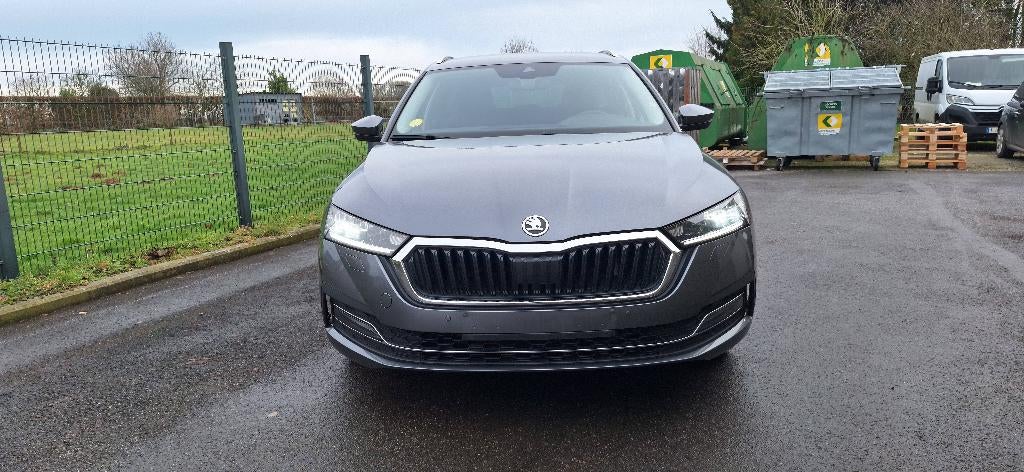 Skoda octavia, Autos, Skoda, Achat, Euro 6, Noir, 5 portes