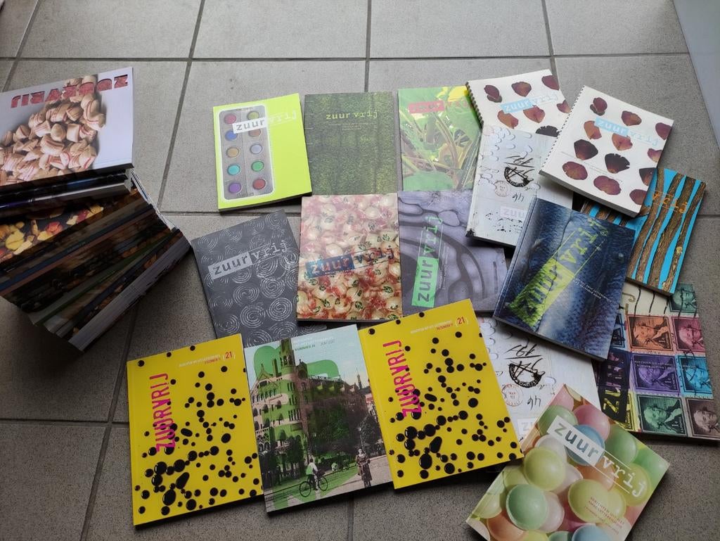 LITERAIRE UITGAVES - ZUURVRIJ, Ophalen of Verzenden