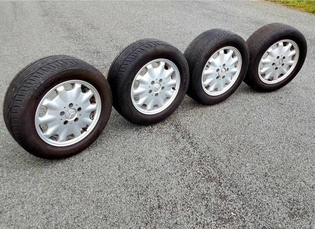 Pneus été 205/60-15 sur jantes alu originales Mercedes, Autos : Pièces & Accessoires, Pneus & Jantes, Pneus et Jantes, Pneus été