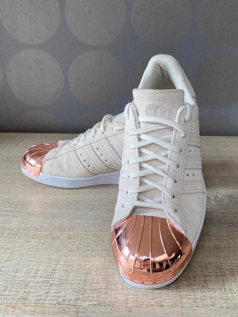 ADIDAS Superstar snaekers met rosé metallic teen maat 38, Vêtements | Femmes, Chaussures, Porté, Sneakers et Baskets, Beige, Enlèvement