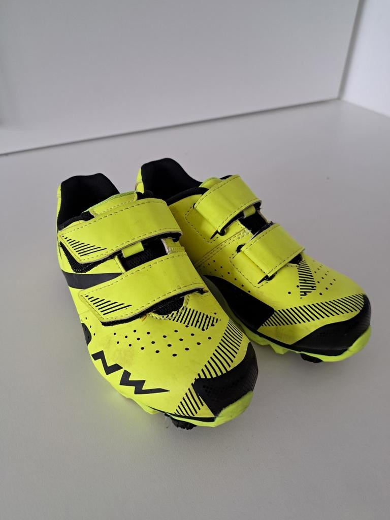 Northwave klikschoenen maat 32, Ophalen