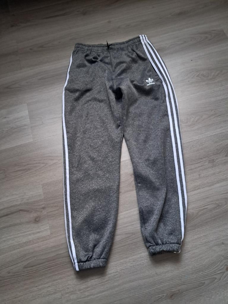 Adidas broek maat M, Kleding | Dames, Sportkleding, Ophalen, Maat 38/40 (M)