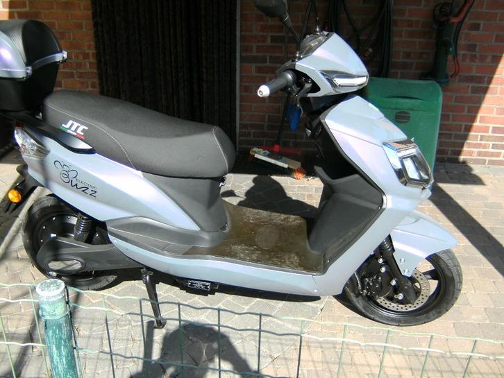 elektriche scooter jtc buzz zo goed als nieuw, Fietsen en Brommers, Scooters | SYM, Zo goed als nieuw, Overige modellen, Klasse B (45 km/u)