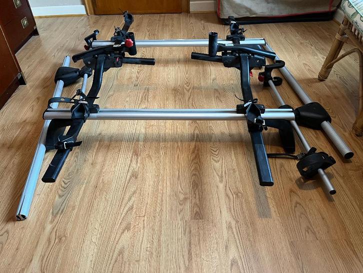 EXCELLENT ÉTAT - BMW barres de toit d'origine, Autos : Pièces & Accessoires, Barres latérales, Utilisé, Enlèvement