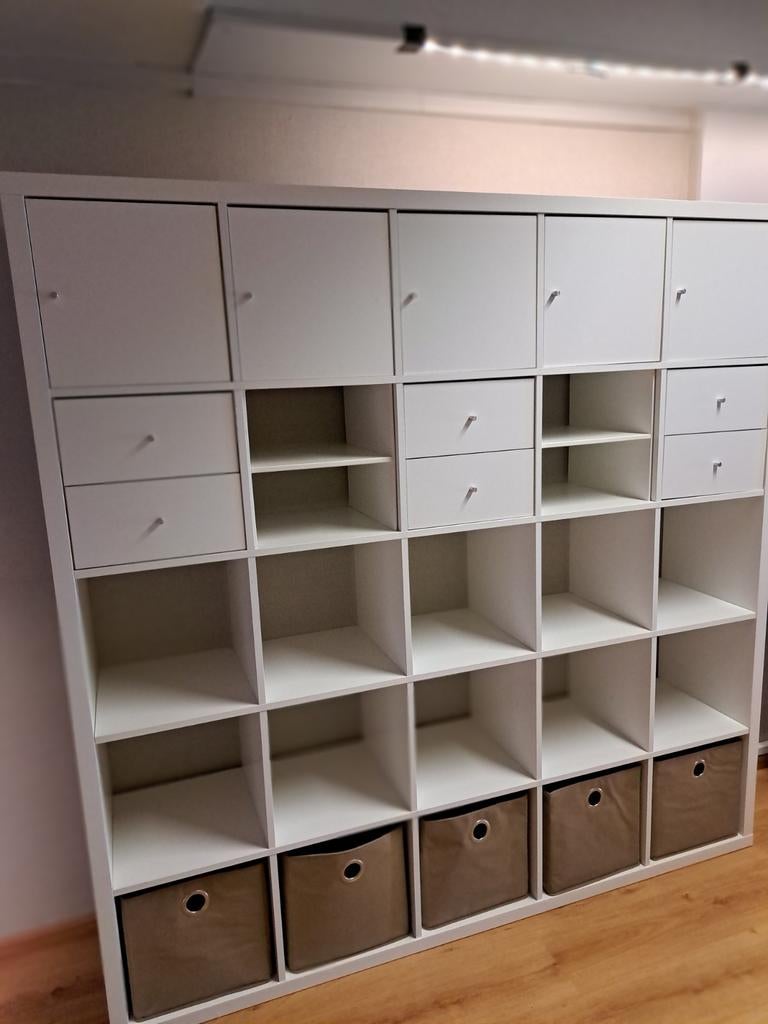 Witte kallaxkast (182x182 - 25 vakken), Ophalen