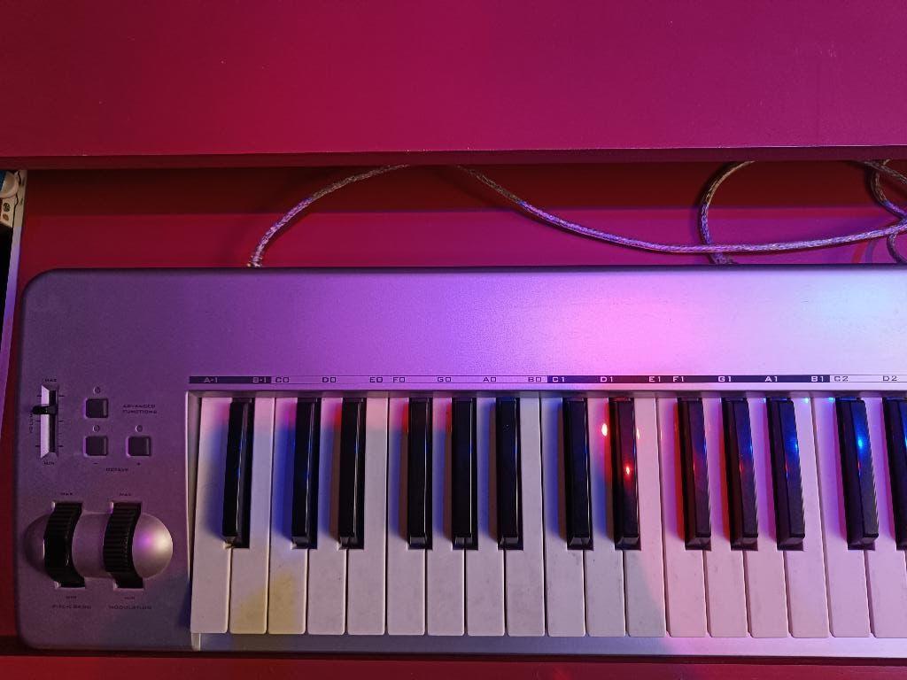 M-audio kenstation 88 ES, Musique & Instruments, Pianos, Utilisé, Autres types, Autres couleurs, Digital, Enlèvement