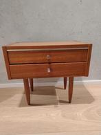 Nachtkastje retro, Huis en Inrichting, Ophalen