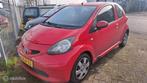 Toyota Aygo 1.0-12V +Onderdelen motor defect, Rouge, Alarme, Achat, Euro 4