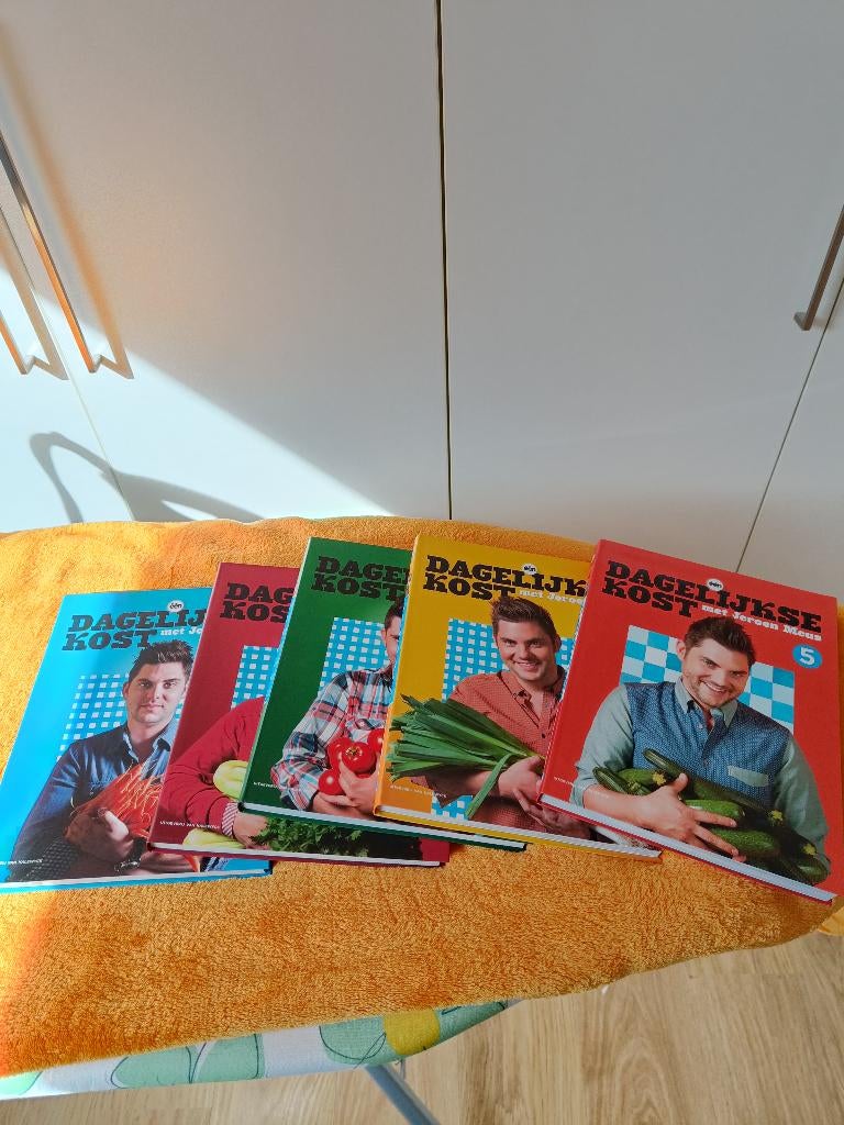 Jeroen Meus - Dagelijkse kost - 5 boeken, Livres, Livres de cuisine, Jeroen Meus, Comme neuf, Enlèvement, Gâteau, Tarte, Pâtisserie et Desserts