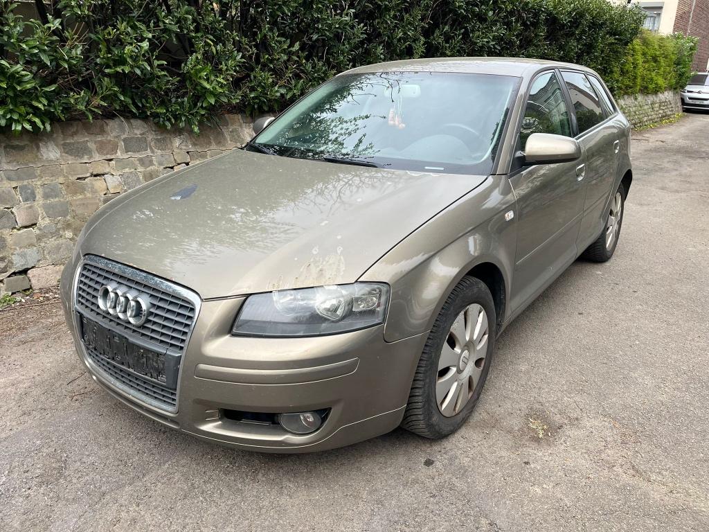 Audi A3 A3 Sportback 1.9 TDi Attraction DPF, Entreprise, Boîte manuelle, Beige, 5 portes