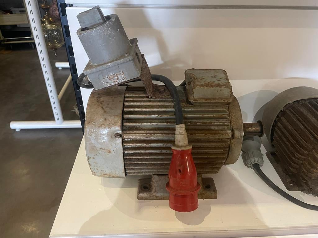 Electro motor 380 volt, Ophalen, Zo goed als nieuw