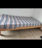 Lit avec sommier et matelas inclus, À récupérer sur place, Enlèvement