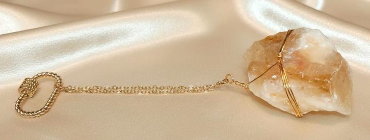 sleutelhanger grote ruwe citrien aan ketting, Verzamelen, Sleutelhangers, Nieuw, Dier of Natuur, Ophalen of Verzenden