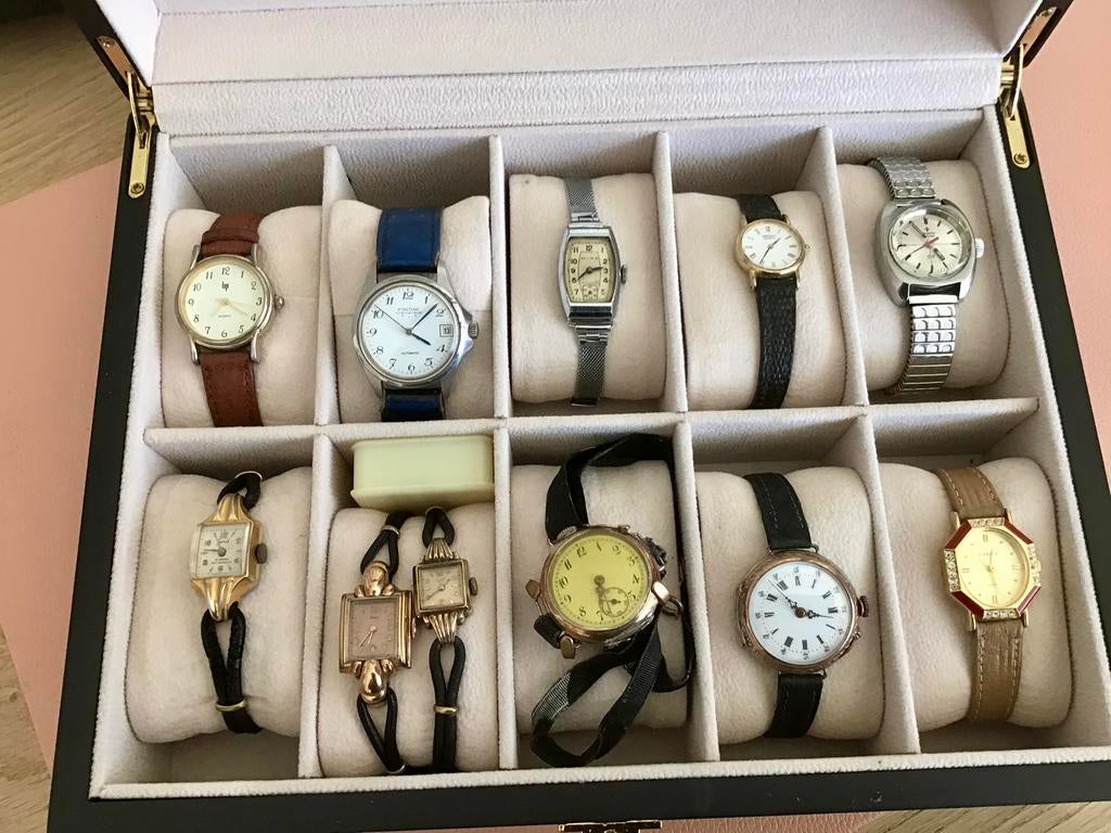 11 dames uurwerken, Handtassen en Accessoires, Horloges | Dames, Ophalen of Verzenden, Zo goed als nieuw