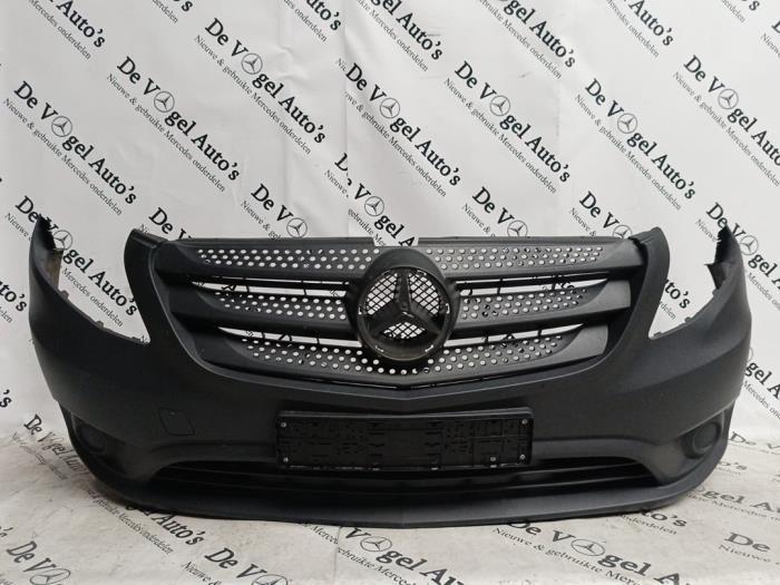 Pare-chocs avant d'un Mercedes Vito (9051), 3 mois de garantie, Utilisé, -, -