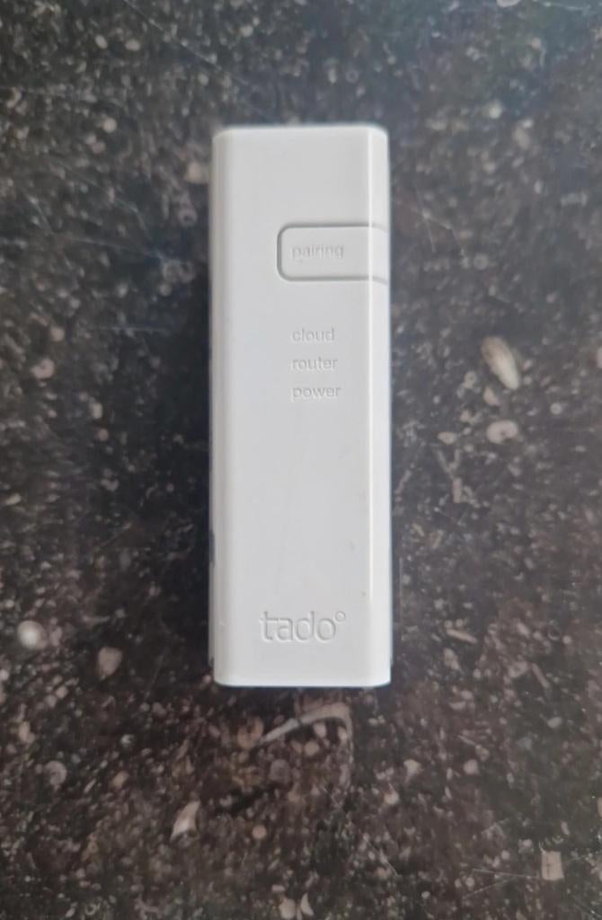 Tado bridge, Ophalen of Verzenden, Slimme thermostaat, Zo goed als nieuw