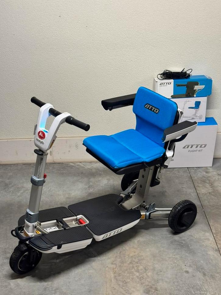 Opvouwbaar Reisscooter MovingLife Atto Plooibaar Scootmobiel, Diversen, Rolstoelen, Zo goed als nieuw, Elektrische rolstoel, Inklapbaar