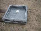 mooie oude vierkante arduinen pompbak,gootsteen, Ophalen