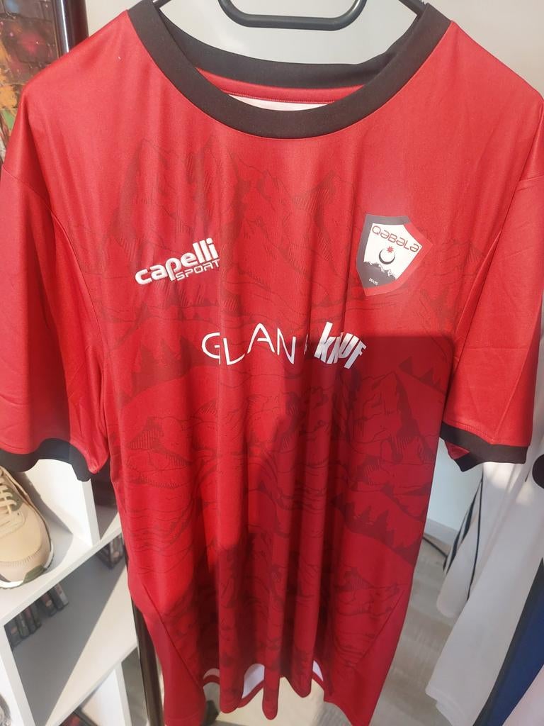 Qãbãla PFK Azerbedjan XL VoetbalShirt Nieuwstaat Nooit Gedra, Kleding | Heren, Ophalen, Nieuw, Maat 56/58 (XL), Rood