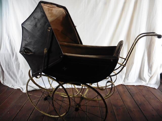 Poppenwagen, antiek, te restaureren, begin 20e eeuw., Antiek en Kunst, Antiek | Speelgoed, Ophalen