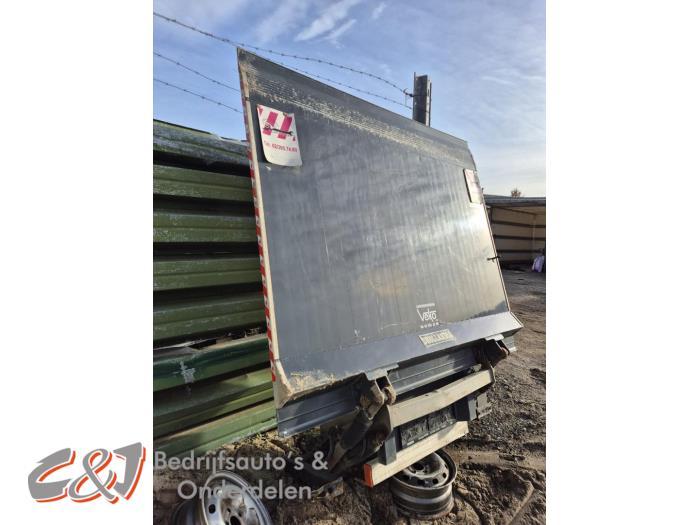 Panneau de chargement (Floor Flap) d'un Iveco New Daily, -, 3 mois de garantie, Utilisé, Autres marques automobiles