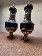 2 antieke vasen in kobalt blauw, Enlèvement