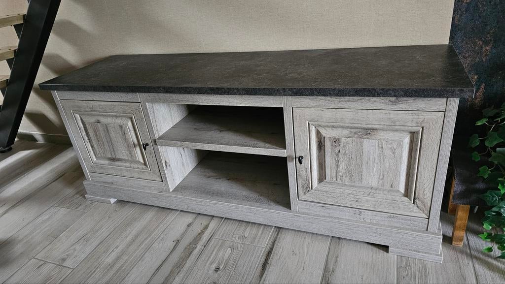 Meuble TV, Enlèvement