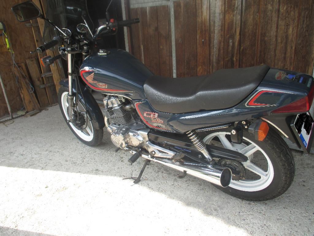 honda two fifty en honda cb 400 hondamatic, Motos, Particulier