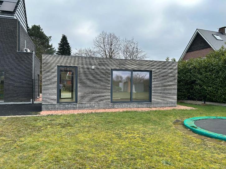 bijgebouw - woonunit - praktijkruimte, Tuin en Terras, Tuinhuizen, Gebruikt, Tuinhuis, Hout, 500 cm of meer, 200 tot 400 cm, 3 ramen of meer