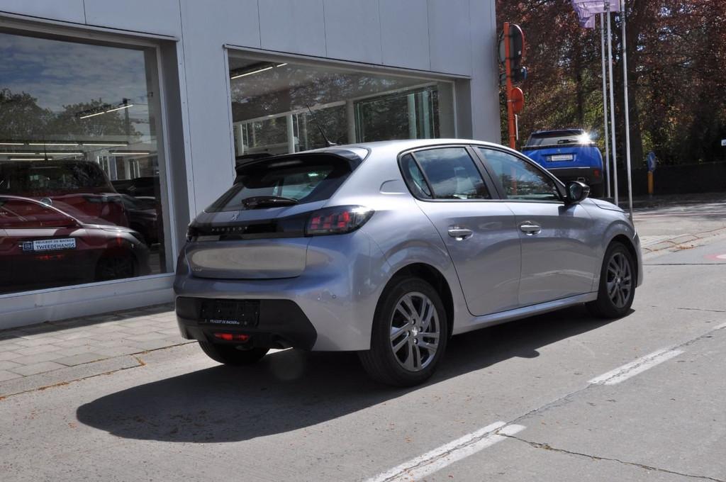 Peugeot 208 Active Pack (bj 2022), Auto's, Voorwielaandrijving, Stof, Gebruikt, 1199 cc