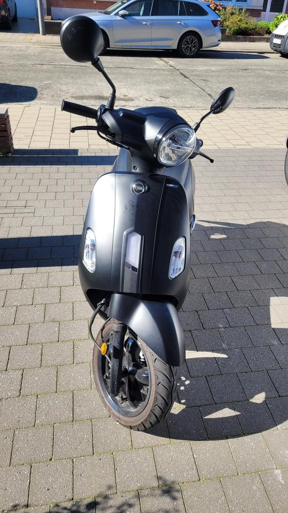 Sym fiddle iv black, SYM, Enlèvement, Utilisé, Essence