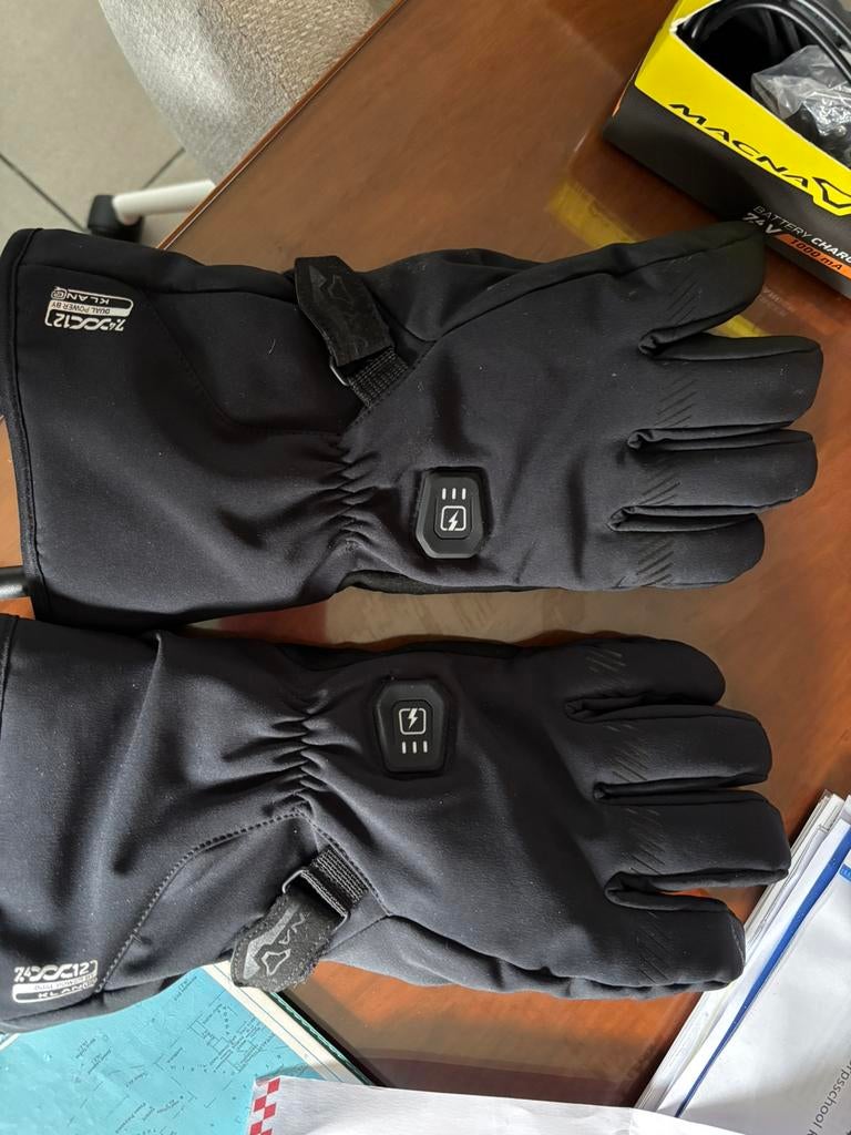 Verwarmde handschoenen Macna, Vêtements | Hommes, Bonnets, Écharpes & Gants, Enlèvement ou Envoi, Comme neuf, Gants