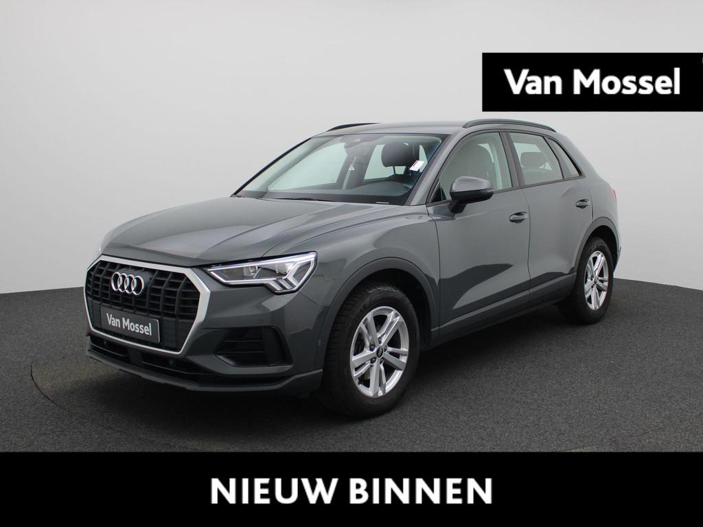 Audi Q3 35 TFSI S tronic Bus. Ed. Attraction, Stof, 4 cilinders, https://public.car-pass.be/vhr/9bfacfa9-2ed1-4946-9946-b9fc9aea1fa6