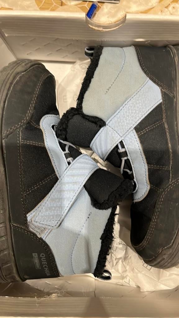 Quechua jongenslaarzen 31/32, Ophalen, Zwart, Boots, Zo goed als nieuw