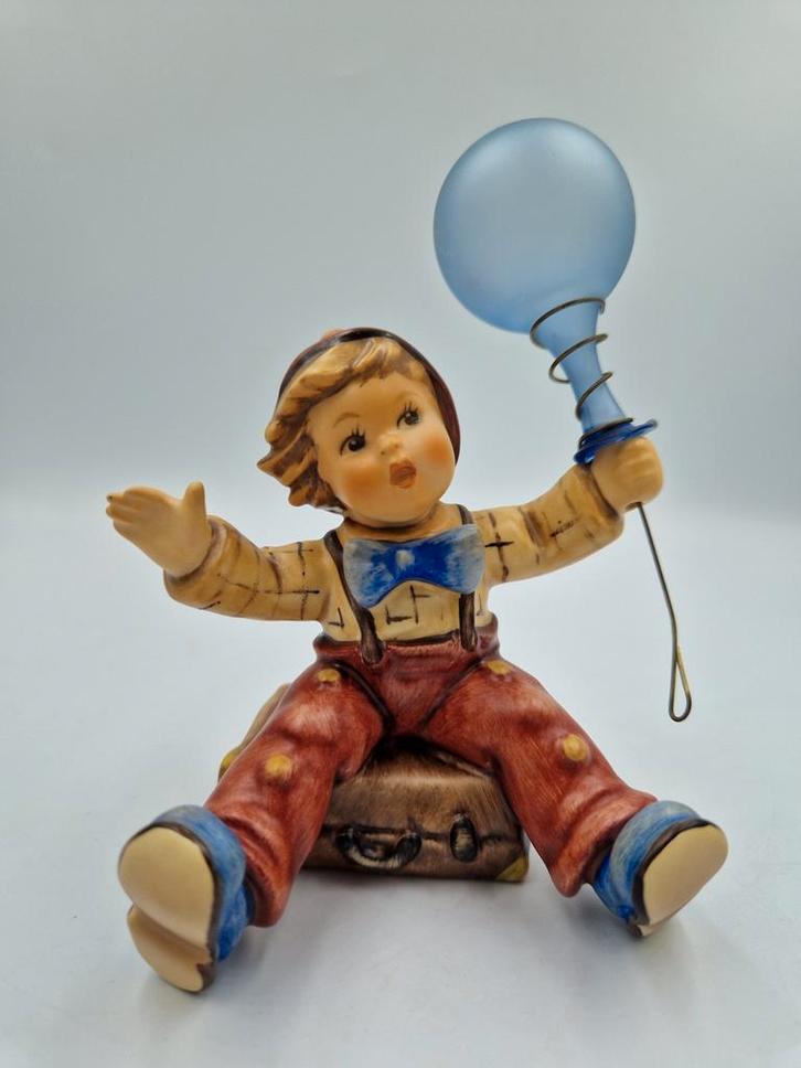 Hummel Goebel 2089/B, Verzamelen, Beelden en Beeldjes, Hummel, Ophalen of Verzenden