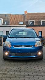 Voiture propre Ford Fiesta 1.4 Essence avec climatisation nu, Entreprise, Boîte manuelle, Entretenue par le concessionnaire, Noir