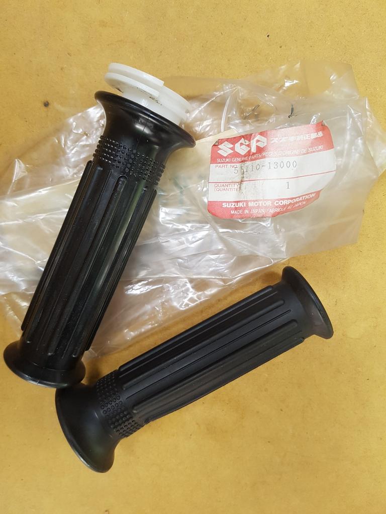 Suzuki ZR50S/L Poignée gas+caoutchouc LH, Neuf