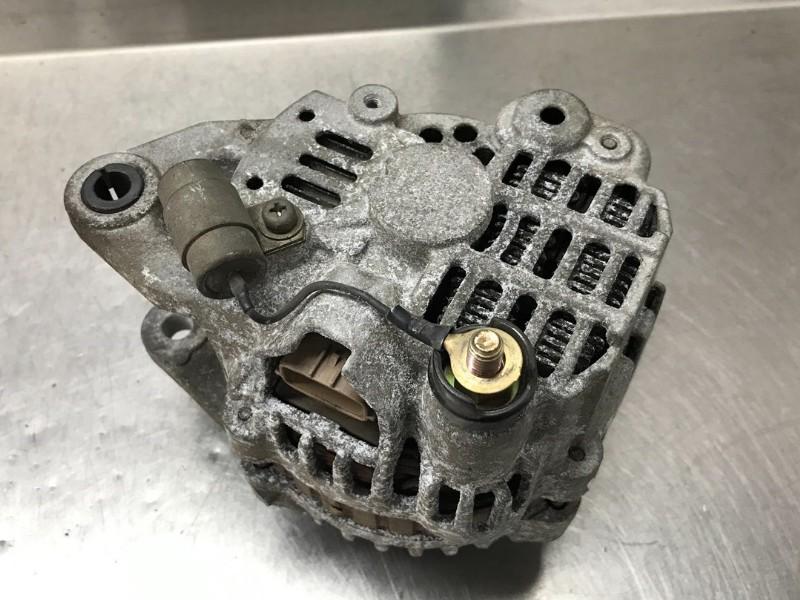 DYNAMO V-Snaar Galant Wagon (EA / EC) (|MD317862|), Gebruikt, Mitsubishi