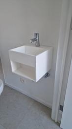Design wandwastafel 33x33cm met opbergvak - nieuw in doos, Huis en Inrichting, Ophalen, Minder dan 50 cm, Nieuw, Minder dan 100 cm