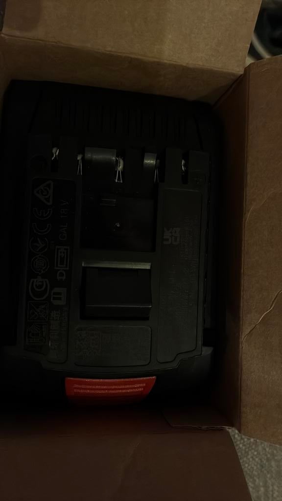 Bosch battery 18volt 5,5Ah pro core, Doe-het-zelf en Bouw, Gereedschap | Machine-onderdelen en Toebehoren, Ophalen of Verzenden