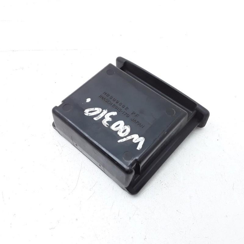 CENDRIER Mitsubishi Colt (CA / CC) (01-1992/04-1996), Utilisé, Mitsubishi