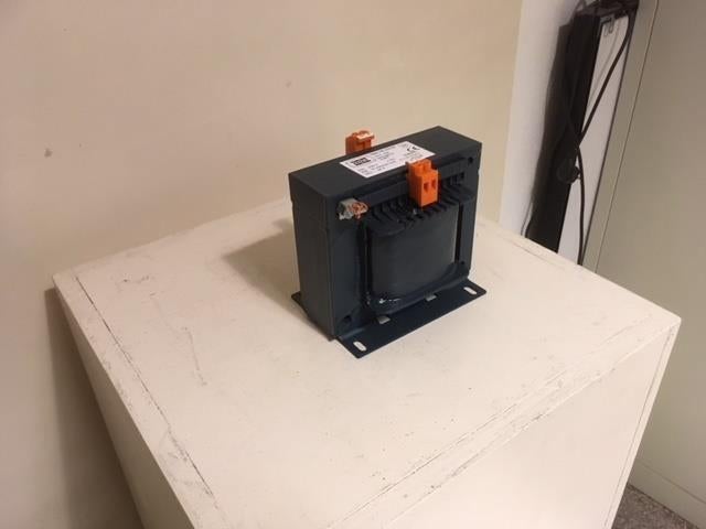 423. Veiligheidstrafo 230V 24V 630VA, Ophalen of Verzenden, Nieuw