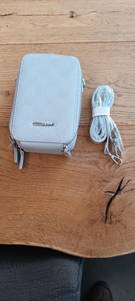 Pomelo wallet, Bijoux, Sacs & Beauté, Sacs | Sacs à bandoulière, Enlèvement ou Envoi, Neuf, Beige, Autres marques